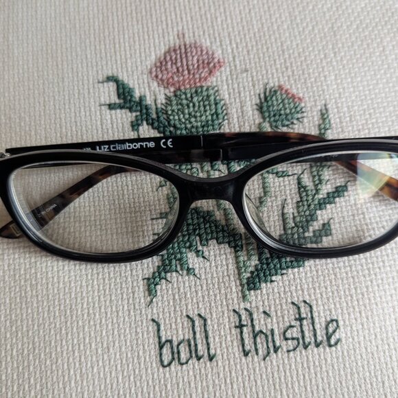 Liz Claiborne Eyeglasses L422 Frames 49 17 135 Flex Hinges and Case - Picture 10 of 10